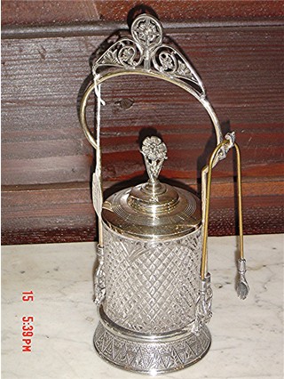 Clear pickle caster 1889 silverplate frame